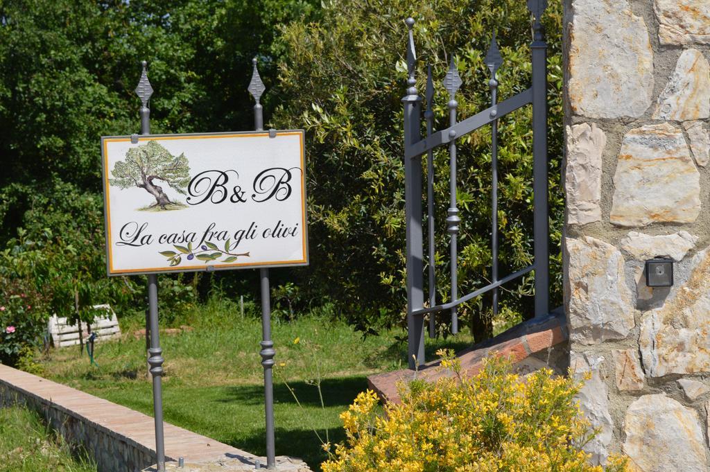 B&B La Casa Fra Gli Olivi Marsciano Exteriör bild