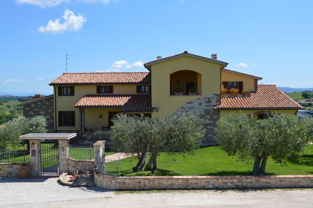 B&B La Casa Fra Gli Olivi Marsciano Exteriör bild