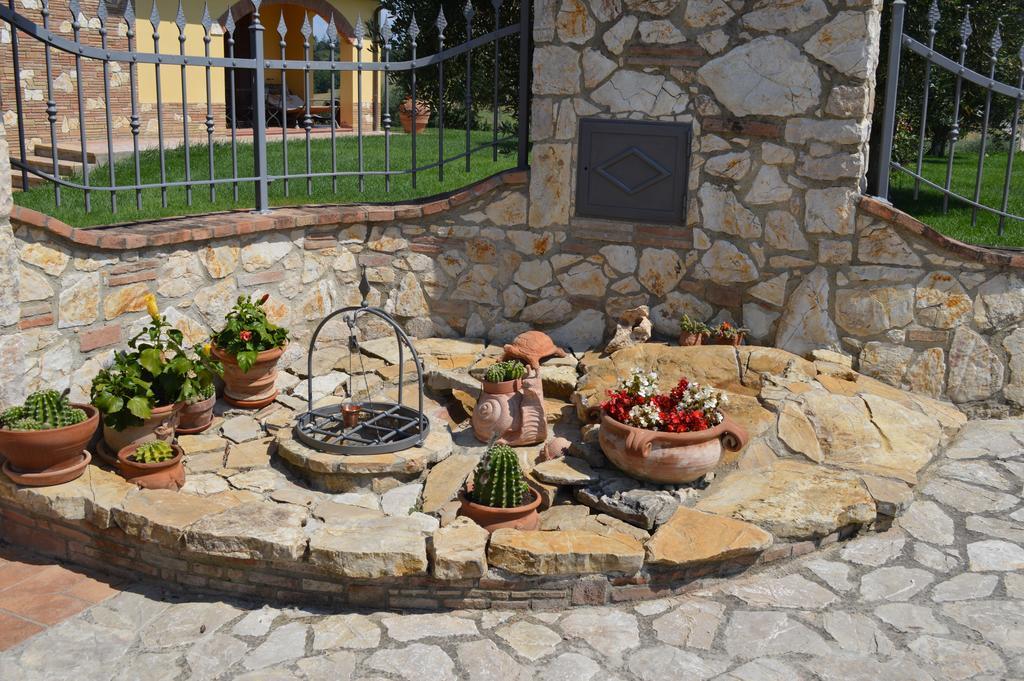 B&B La Casa Fra Gli Olivi Marsciano Exteriör bild