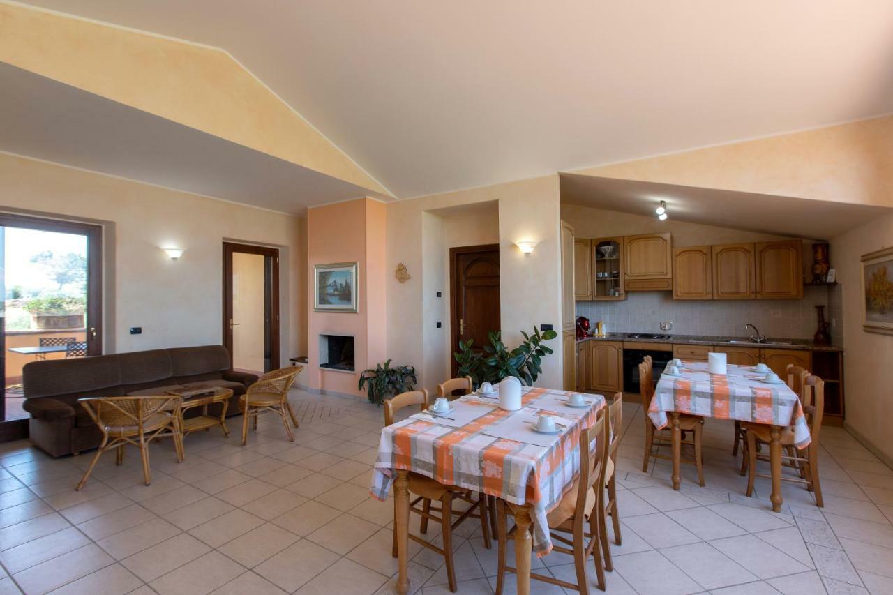 B&B La Casa Fra Gli Olivi Marsciano Exteriör bild